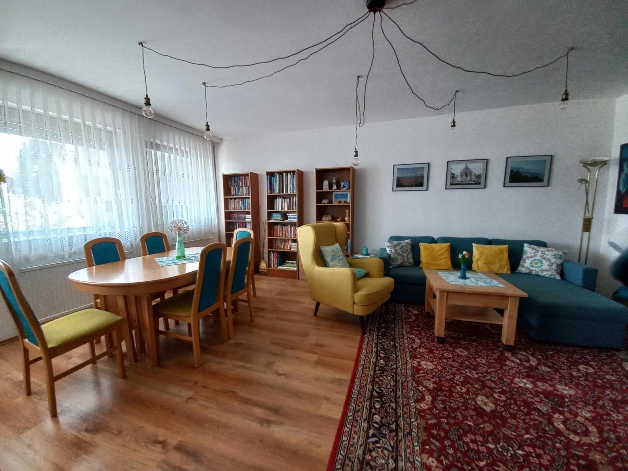 Appartment Cerny Айзенщат Екстериор снимка