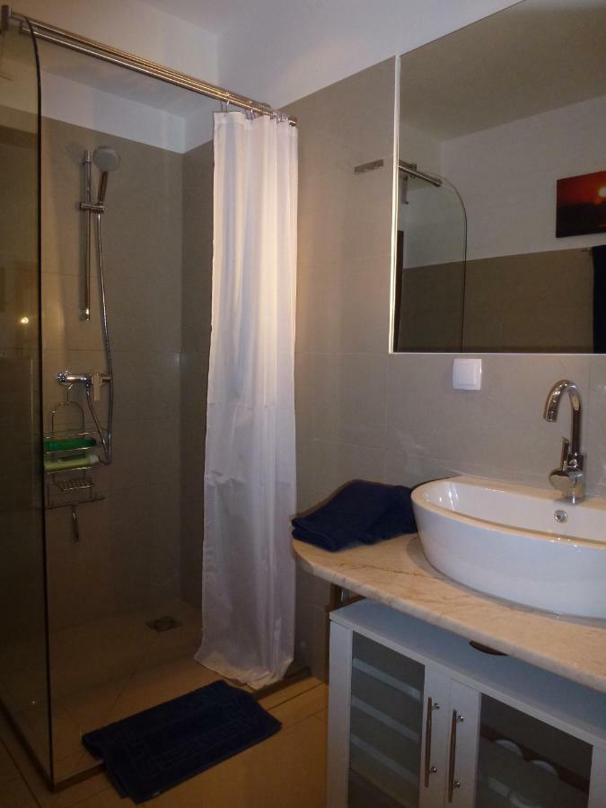 Appartment Cerny Айзенщат Екстериор снимка